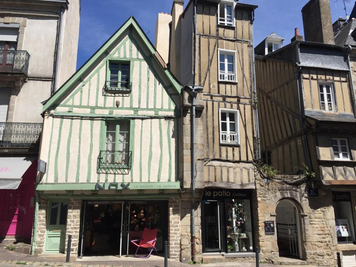 Henri& Henriette Le Studiolo D'Henri Apartment Vannes Bagian luar foto