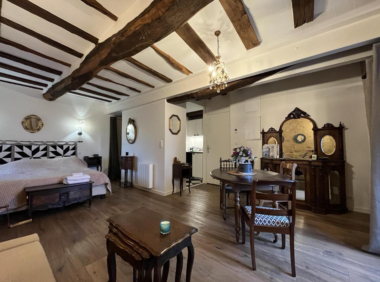 Henri& Henriette Le Studiolo D'Henri Apartment Vannes Bagian luar foto