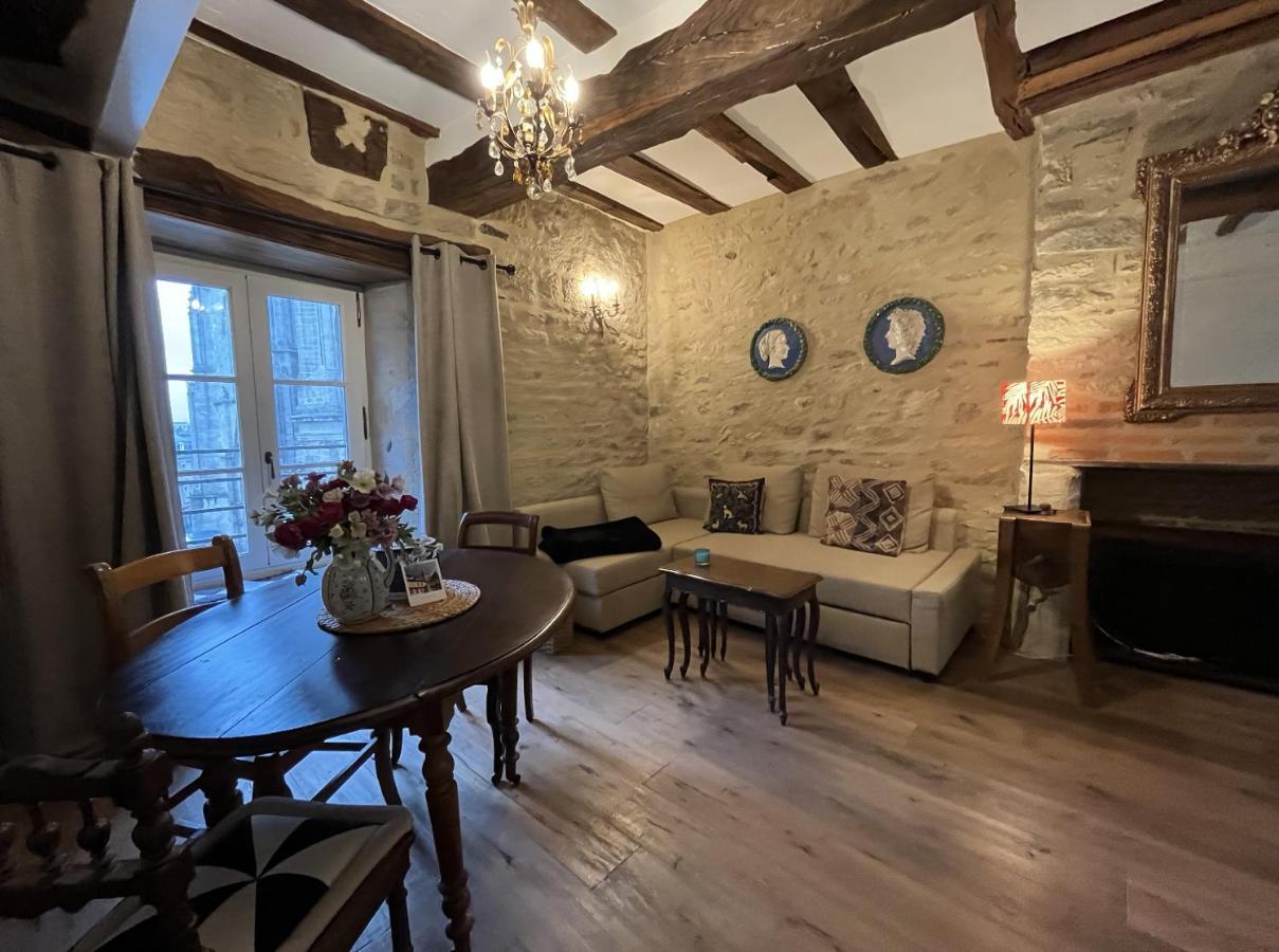 Henri& Henriette Le Studiolo D'Henri Apartment Vannes Bagian luar foto