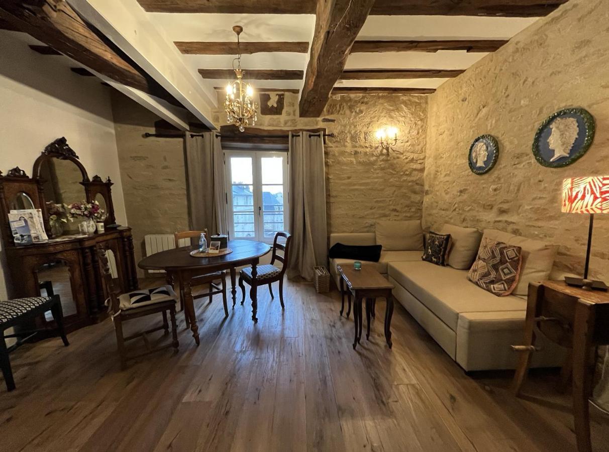 Henri& Henriette Le Studiolo D'Henri Apartment Vannes Bagian luar foto